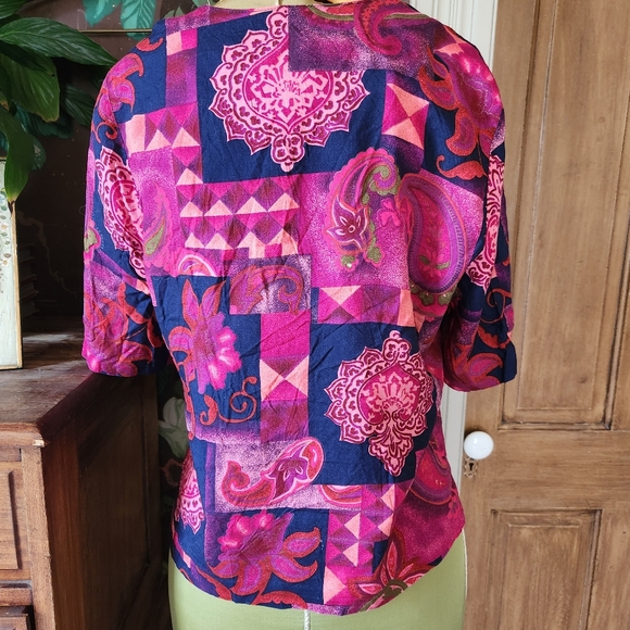VINTAGE Bold Print Button Up Top Size 12 - Picture 6 of 11